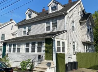 11 Walnut St, Pompton Lakes, NJ 07442