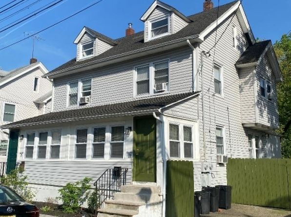 11 Walnut St