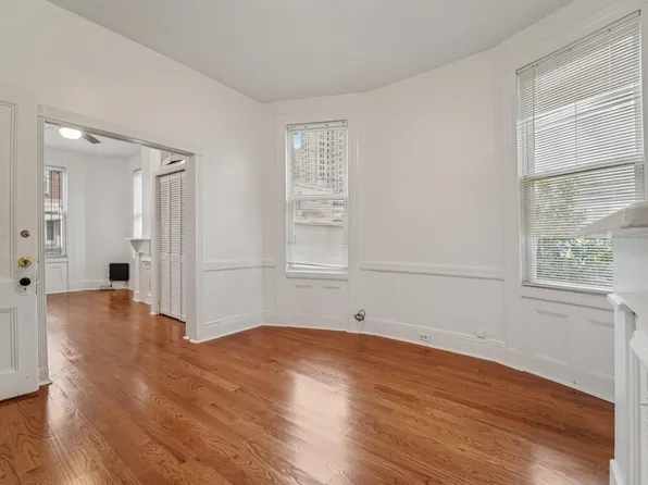 9 Howard Place image 10 of 38