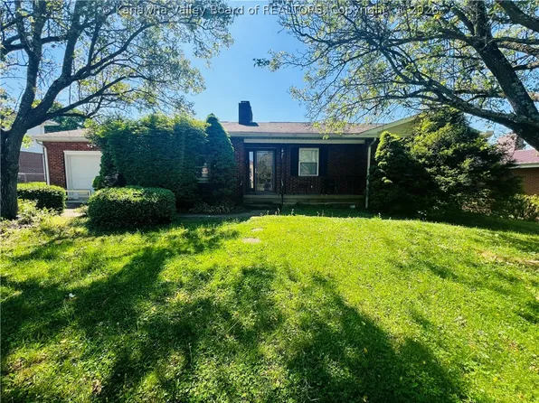 706 Fleming Ave, Ravenswood, WV 26164