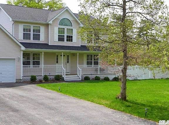 4th image of 27 Southaven Dr