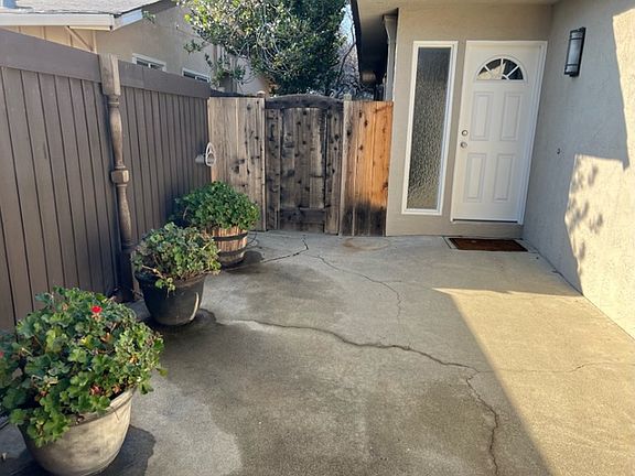 3rd image of 5377 Dent Ave