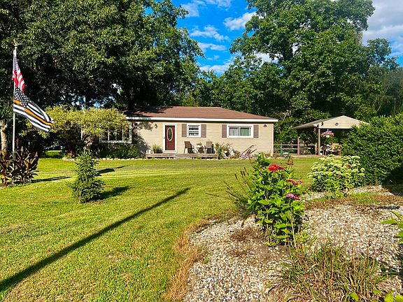2nd image of 3979 W Bacon Rd