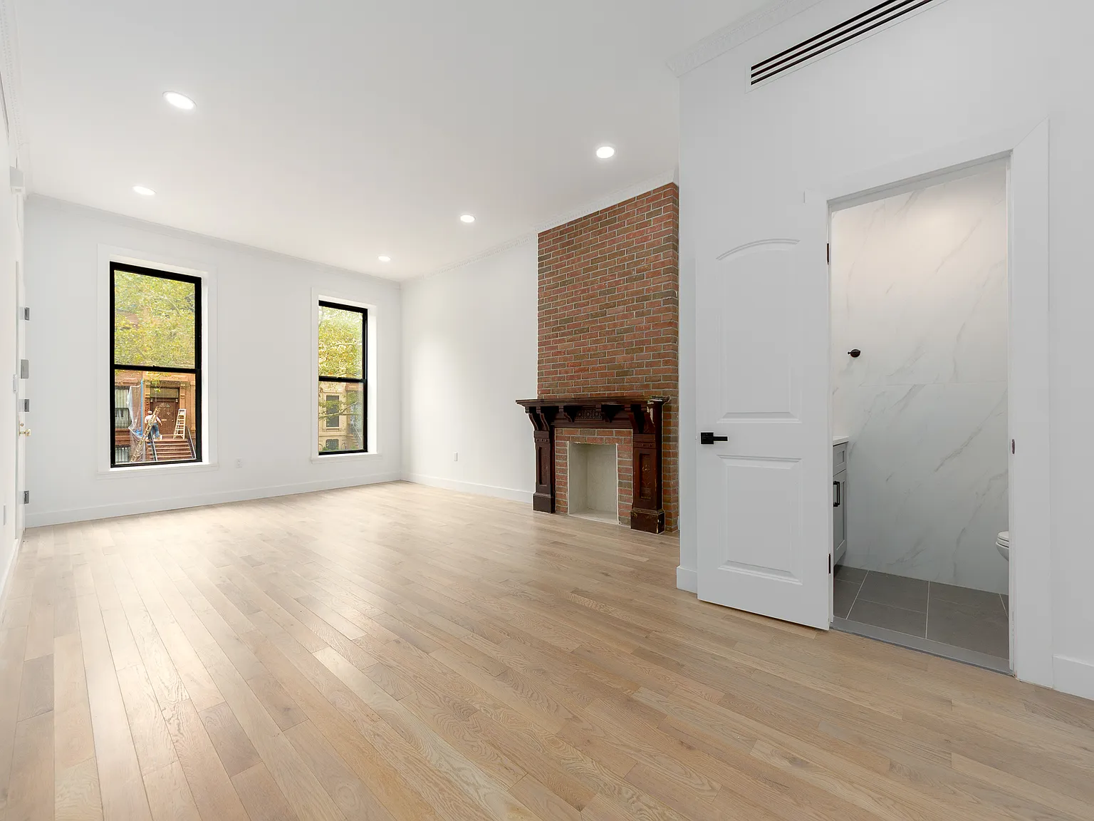 533 Madison St — Photo 3