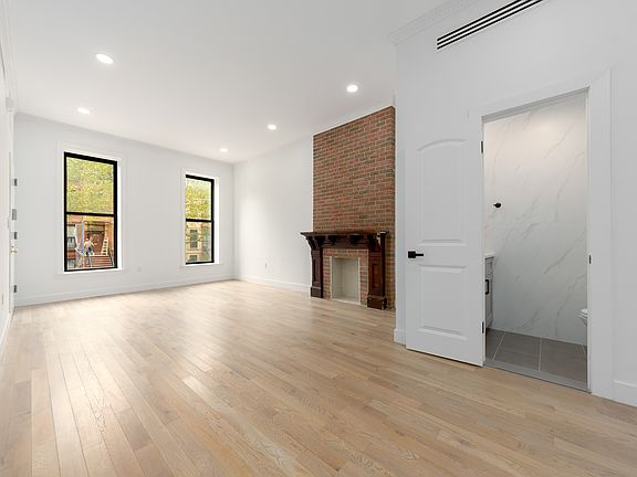 3rd image of 533 Madison St APT 1