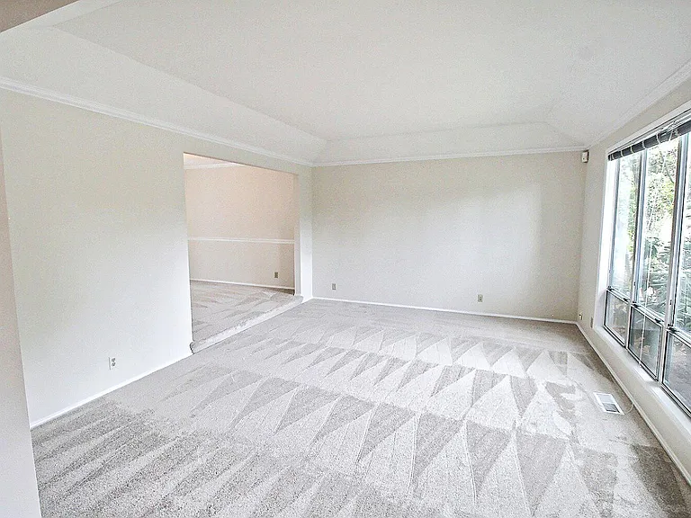 23952 SE 40th Pl — Photo 7