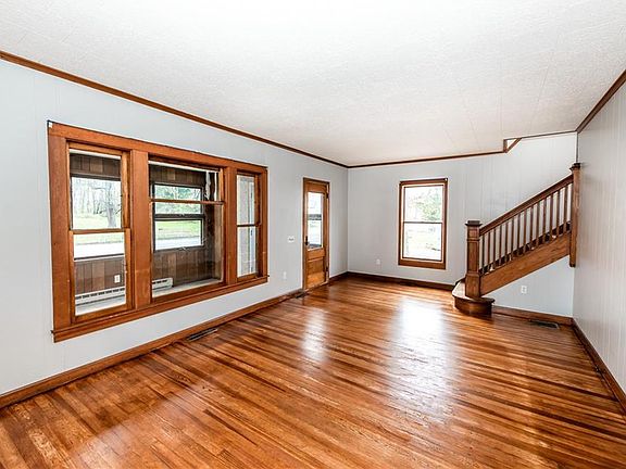 4th image of 6172 Lake Ave