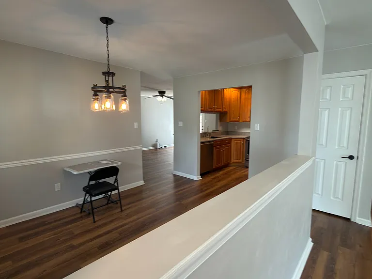 1106 Mill Lake Quarter — Photo 4