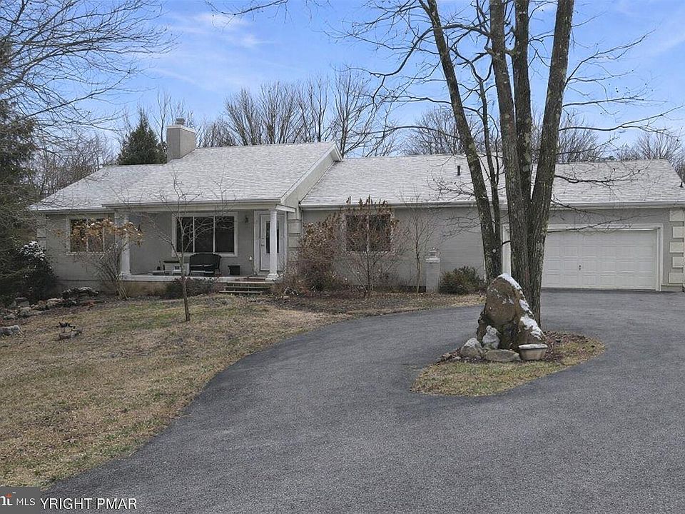 1st image of 130 Brittany Dr
