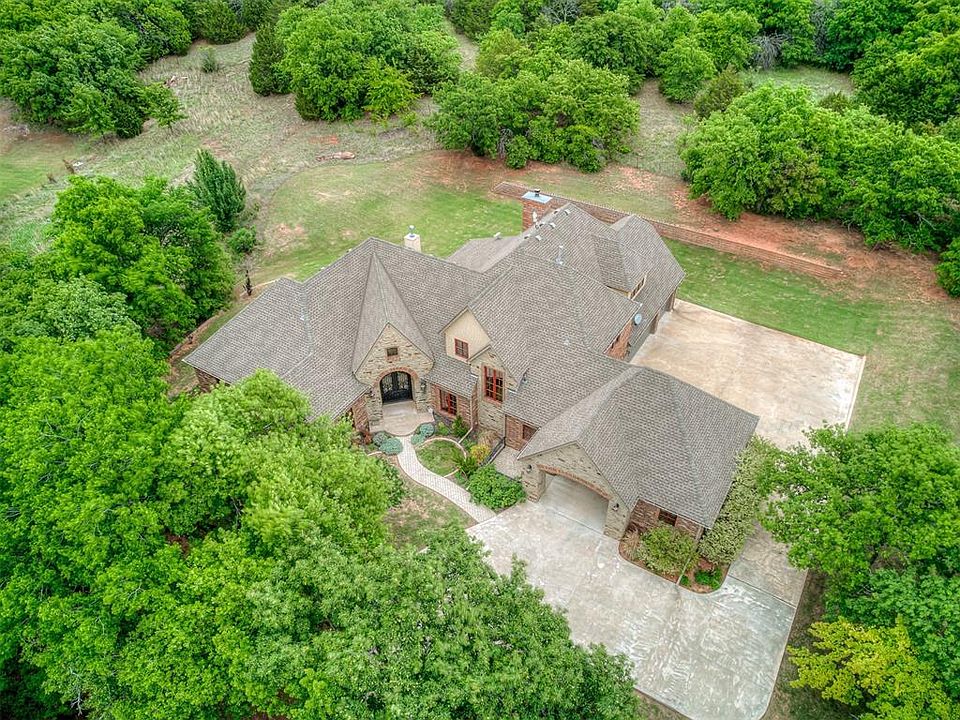 1st image of 3600 Winding Lake Cir