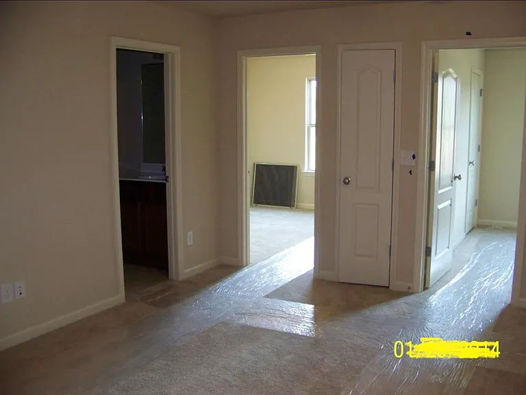 1557 Creek Bend Ln — Photo 4