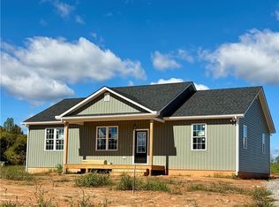 2945 Worsham Rd, Farmville, VA 23901