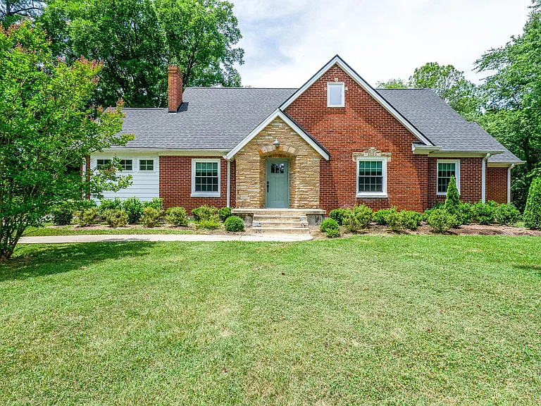 8569 Horton Hwy — Photo 1