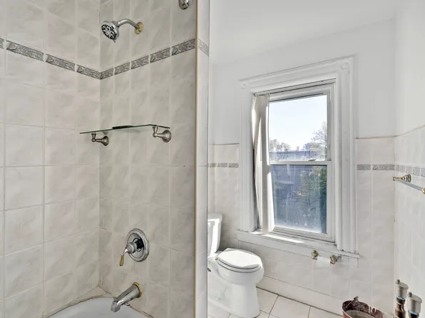 882 Park Place image 41 of 49