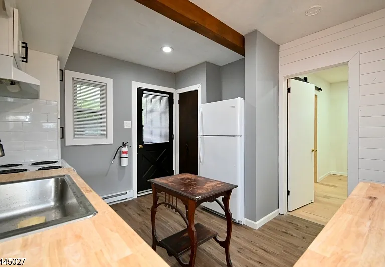1 S Lakeside Ave #1B — Photo 7