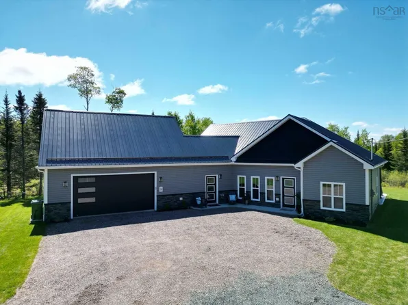 94 Tyler Ave, Colchester, NS B6L 6W4