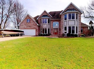 334 Cardinal Dr, Bloomingdale, IL 60108