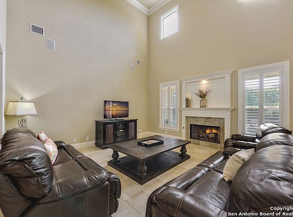 4th image of 25308 Wentworth Way