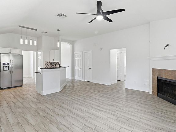 3rd image of 17214 Lilac Vale Ct