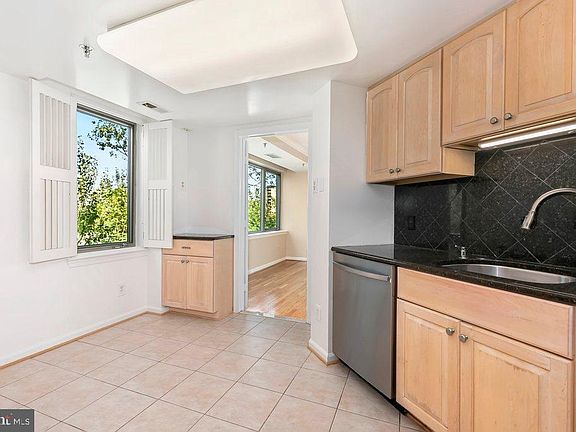 5th image of 5450 Whitley Park Ter APT 511