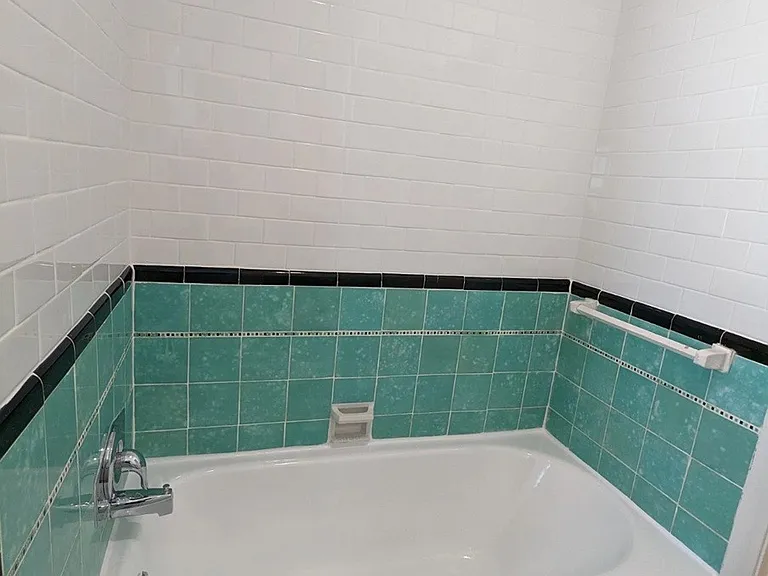 559 N Normandie Ave #203 — Photo 9