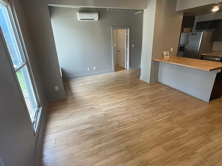 425 N Walnut St — Photo 39