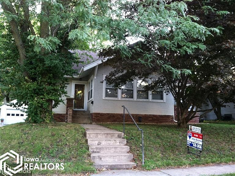 1st image of 307 N 9th St