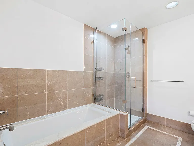 25 Hudson St #805 — Photo 27