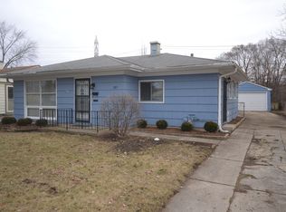 283 E Wayne Pl, Wheeling, IL 60090