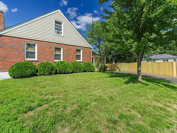 4th image of 8903 Harold Dr