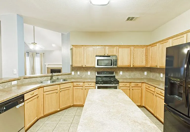 1201 Rain Fern Dr — Photo 18
