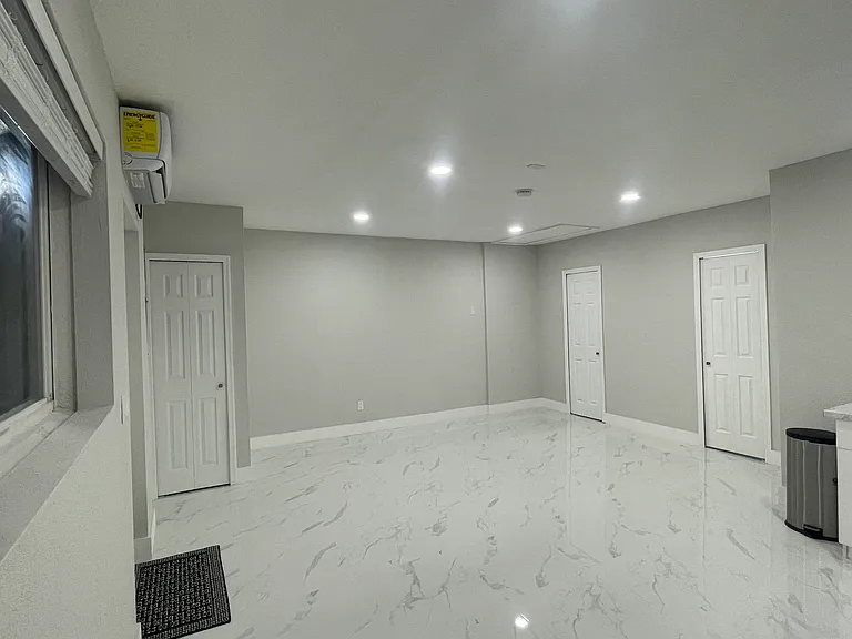 221 NE 23rd Ave #A — Photo 12