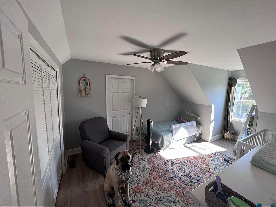 1st image of 420 Victoria Way