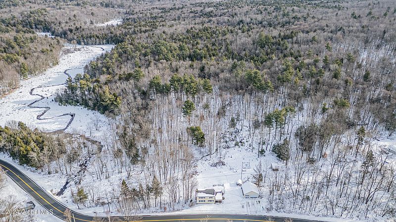 5th image of 458 County Rt 85