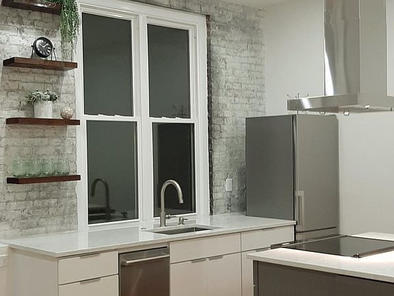 3rd image of 95 Remsen St #203