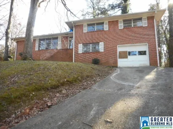 8821 Valleybrook Rd, Birmingham, AL 35206