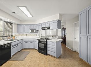 3701 Little Falls Ct, Bakersfield, CA 93312