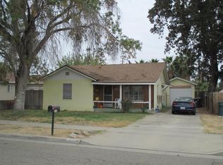232 S School St, Tulare, CA 93274