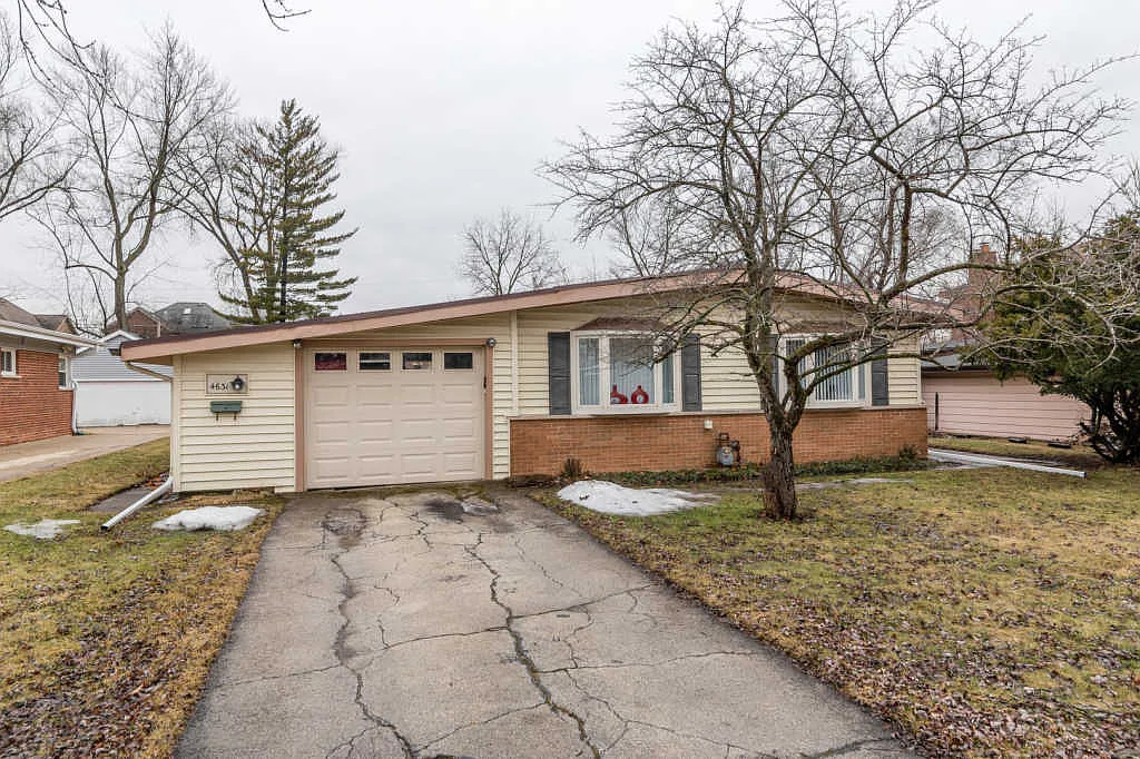 4631 Lilac Ave photo 1