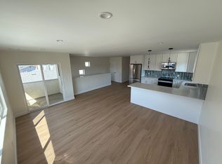 8624 Warmwell Dr, San Diego, CA 92119