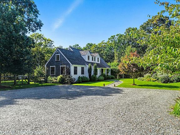 2nd image of 27 Clambelly Rd