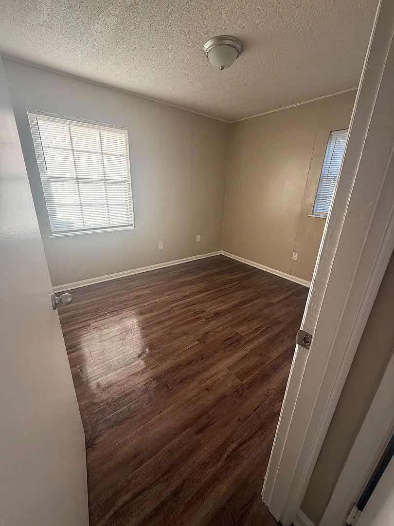 Welcome to 3822 Ford Road! — Photo 3