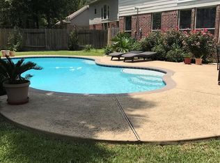14 Montfair Park Cir, Spring, TX 77382