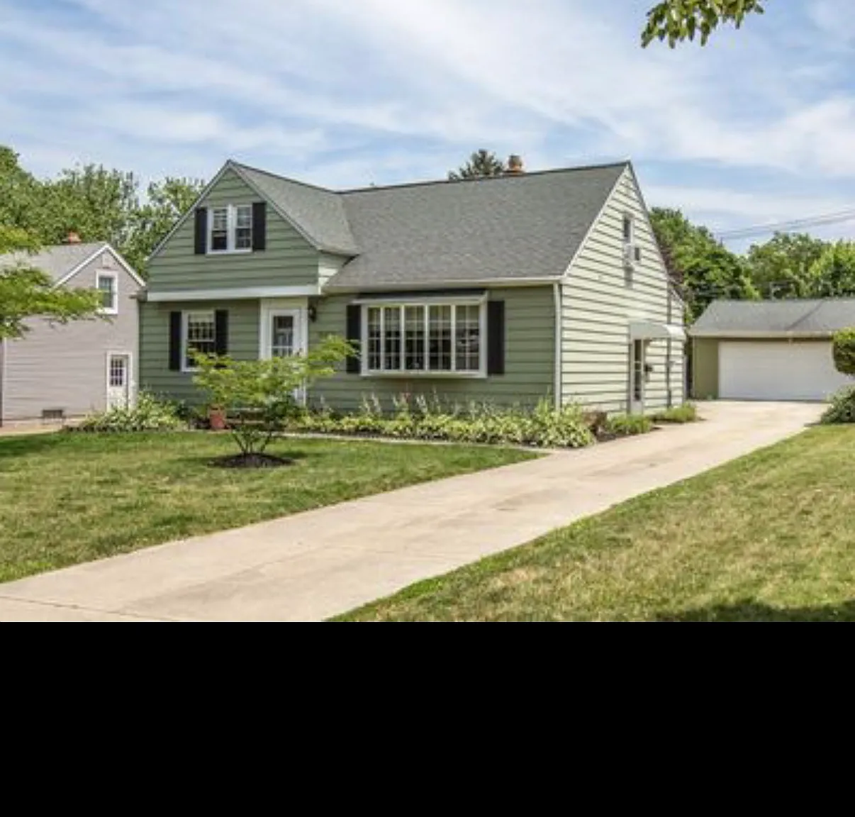 3 bed, 1168 sqft, $2,100 — Photo 2