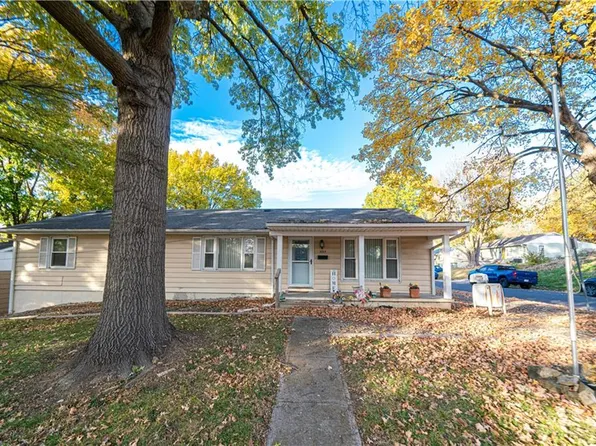3213 Messanie St, Saint Joseph, MO 64501