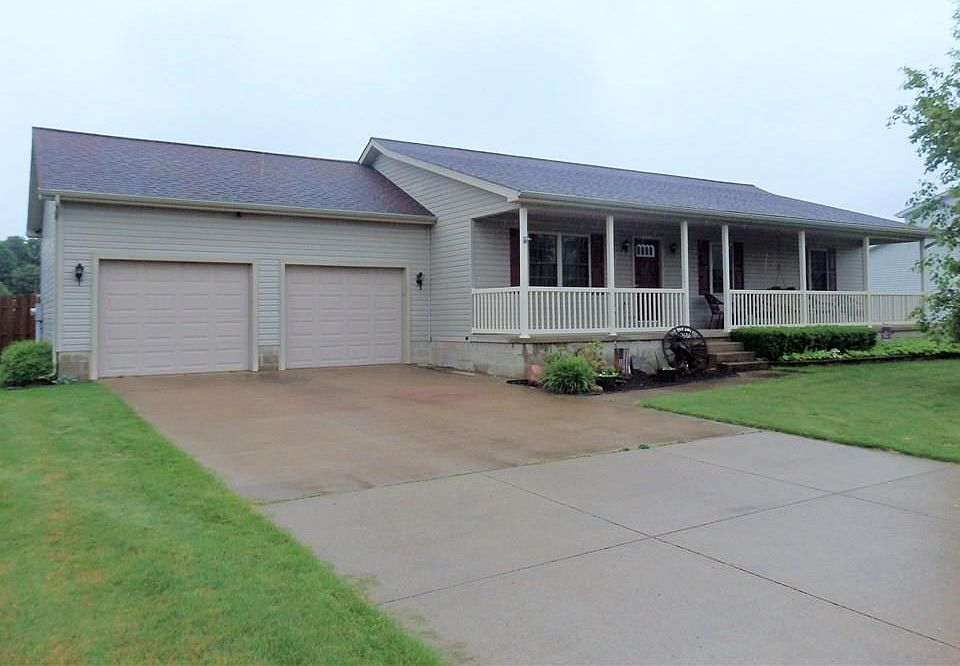 1st image of 2686 Acorn Dr