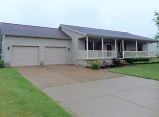 2686 Acorn Dr, Lake City, PA