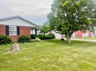 151 N 32nd Rd, Peru, IL 61354