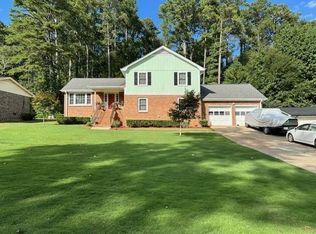 648 Old Hickory Ln SW, Lilburn, GA 30047