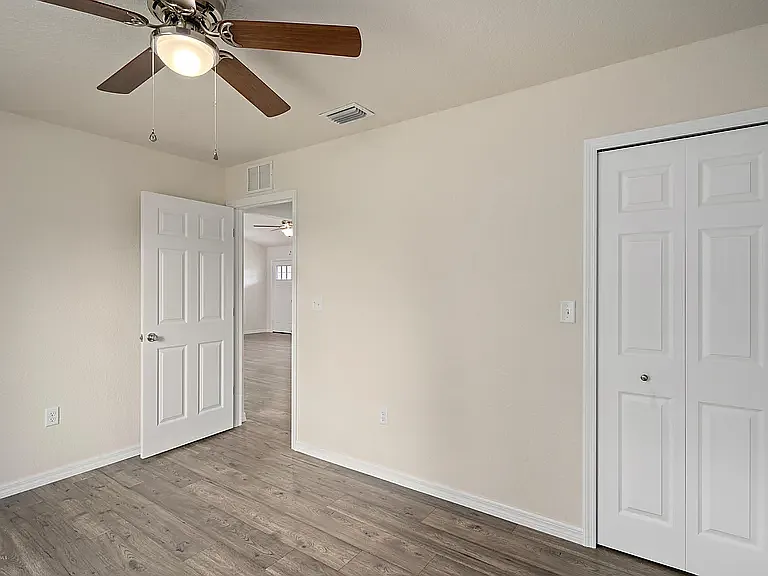 8399 Keesler St — Photo 4